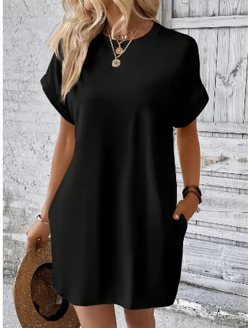 Sleek Black Pocket Dress - Casual Wear