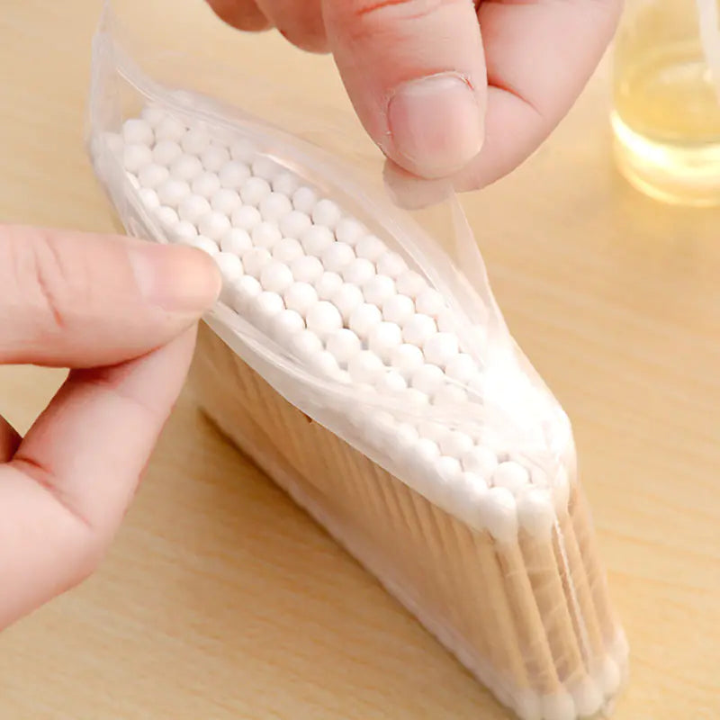 200 Bamboo Ear & Makeup Cotton Swabs